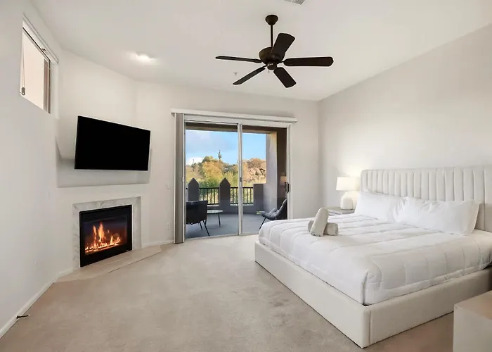 White Feather 3br Retreat Pool & View Dom wakacyjny *