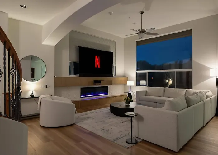White Feather 3br Retreat Pool & View Scottsdale
