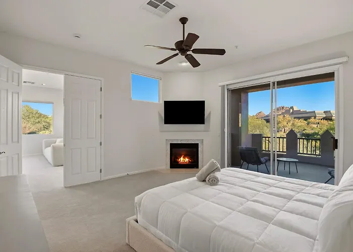 Dom wakacyjny White Feather 3br Retreat Pool & View Scottsdale