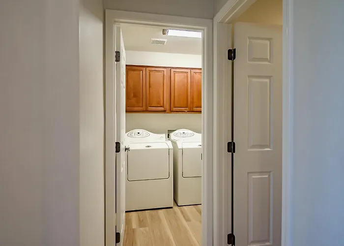 White Feather 3br Retreat Pool & View *